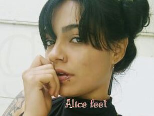 Alice_feet