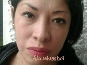 Aliciakisshot