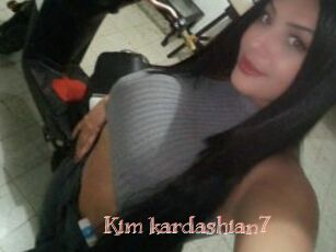 Kim_kardashian7