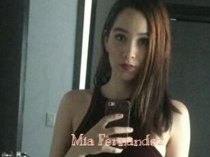 Mia_Fernandez