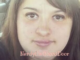 NerdyGirlNxxxtDoor