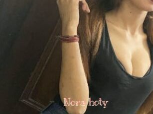 Nora_hoty