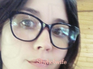 Shyhotwife